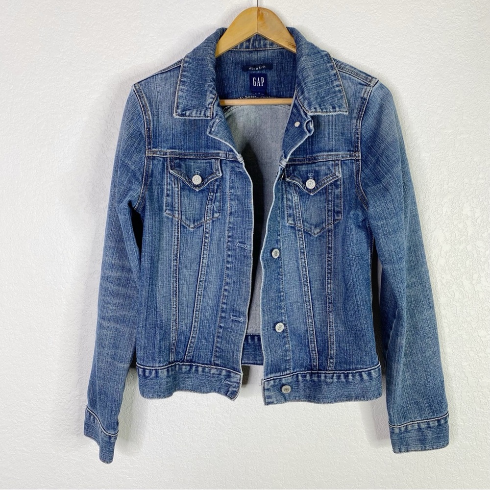 Vintage Gap Medium Wash Blue Denim Jean Jacket